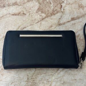 Steve Madden Midnight Black Zip Wallet